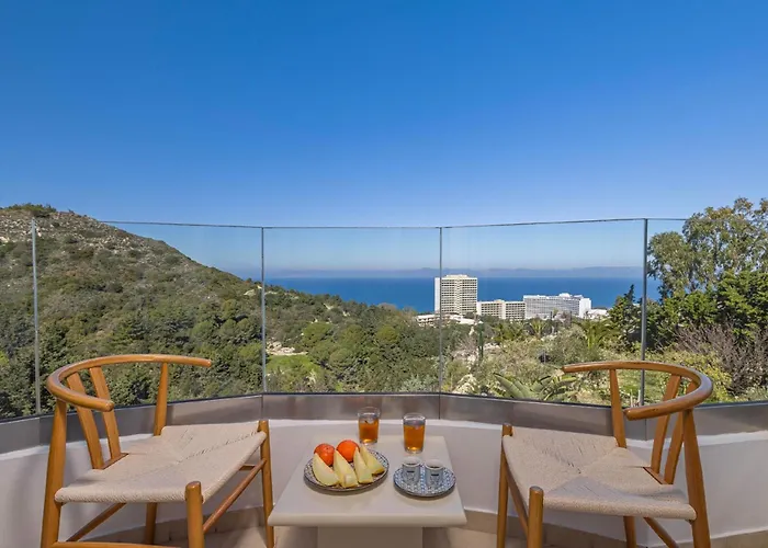 Adamas Rhodes Vilă *